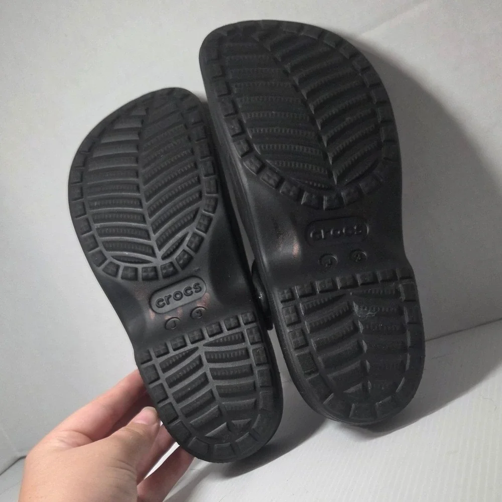 CROCS these preowned